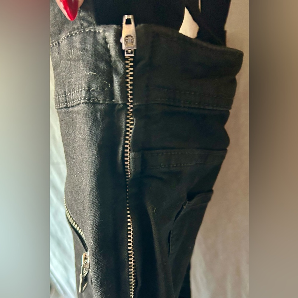 H&M Black Jumpsuit Overalls Denim Zipper Details Womens 10 Punk Skinny Leg - Picture 3 of 5